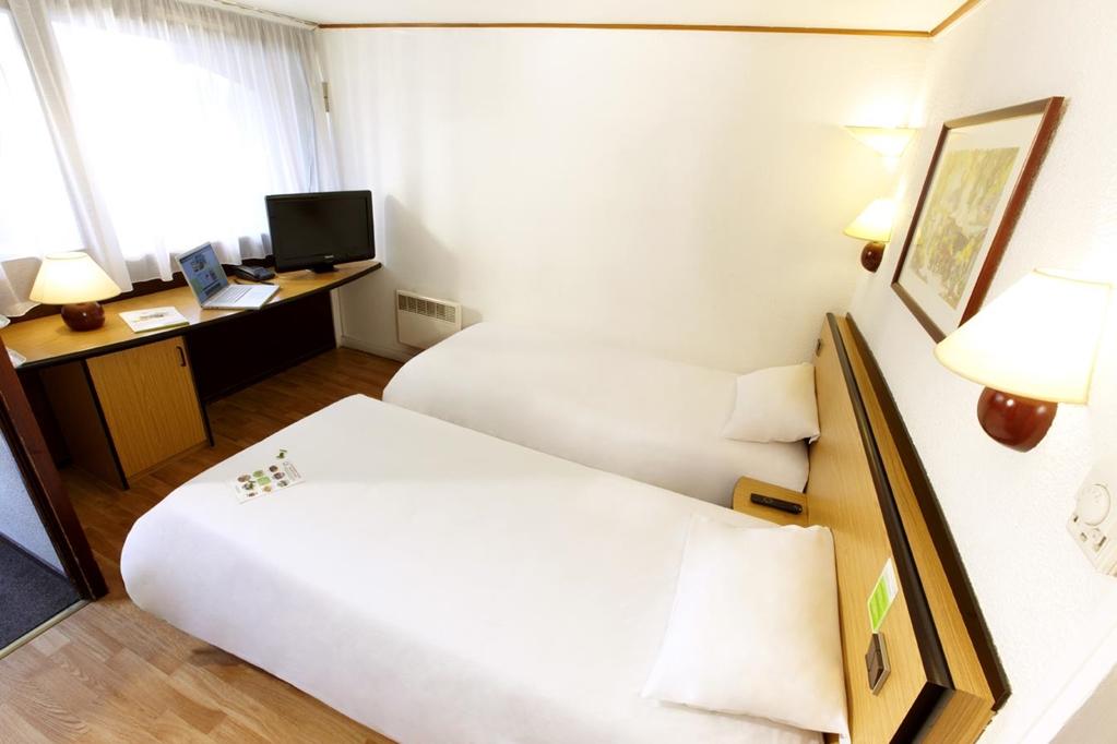 Campanile Manosque Otel Oda fotoğraf