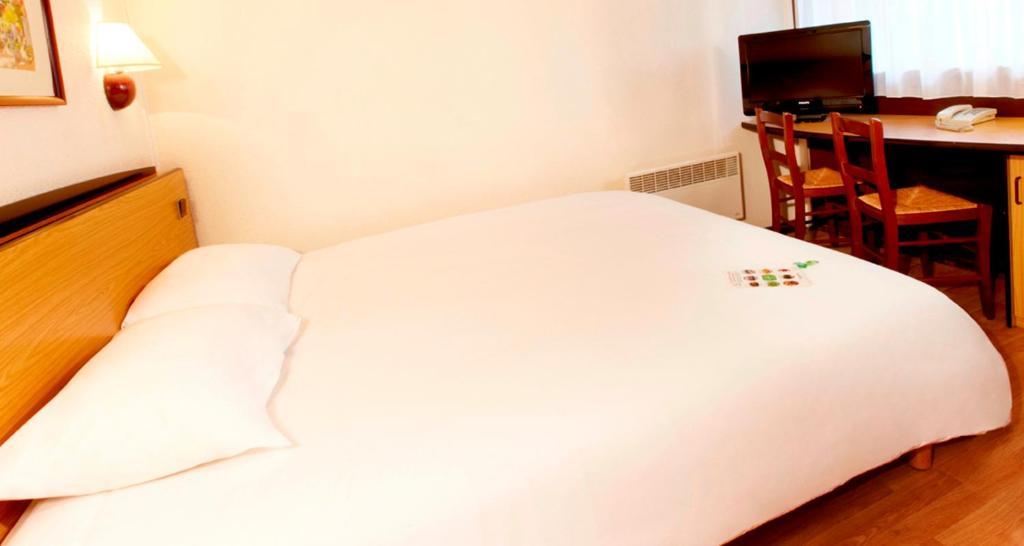 Campanile Manosque Otel Oda fotoğraf